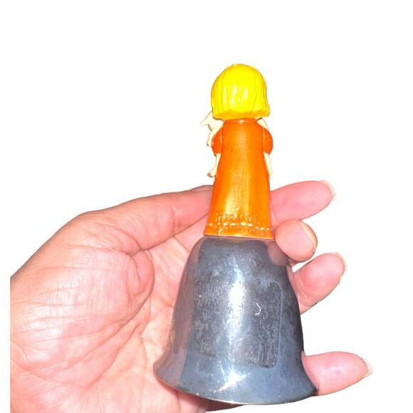 Anri Ferrandiz Girl with 3 Lambs Figurine on Reed & Barton Silver Plated Bell - Picture 4 of 6